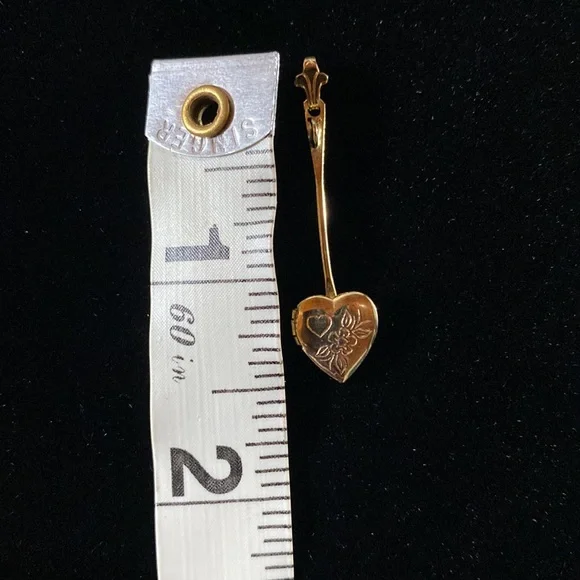 Vintage Heart Locket with Engraved Heart and Flower Necklace Charm - Picture 6 of 6